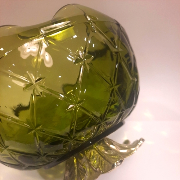 Vintage Indiana Glass Quilted Diamond Decorative Footed Bowl ~ Metal Base - Picture 6 of 8